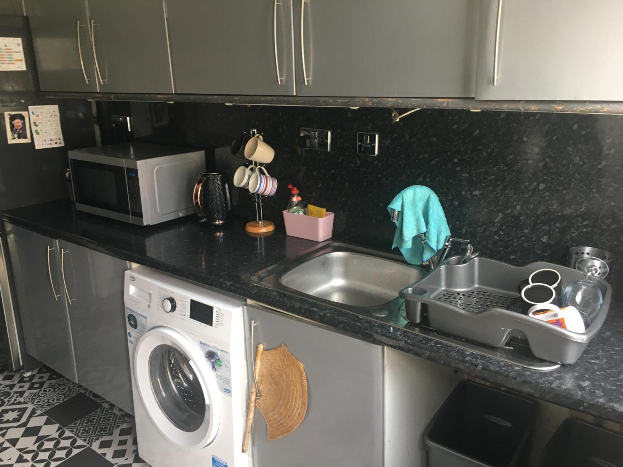 Single Room - Town & University Nearby, 24H Bus, Airport-Linked Mánchester Exterior foto